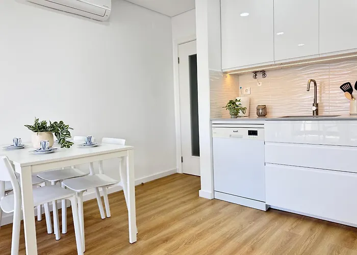 Apartmán Encantador Com Piscina *