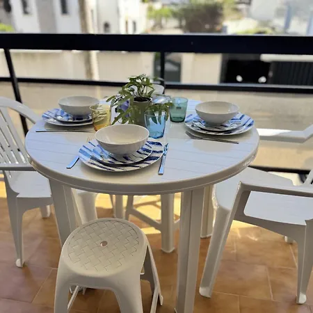 Apartamento Encantador Com Piscina